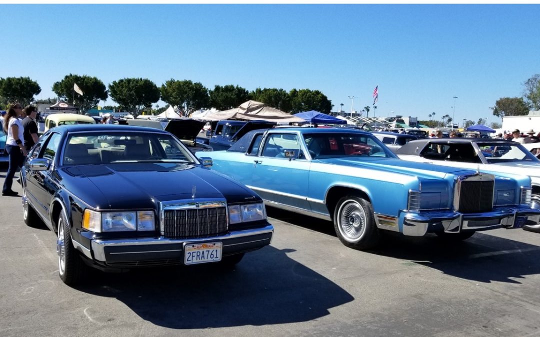 LCOC Joins with Mark VIII Addicts to Shine at Classic Auto Show