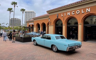 Lincoln Experience Center Sponsors Two November Special Events Involving Free Gifts to Visitors