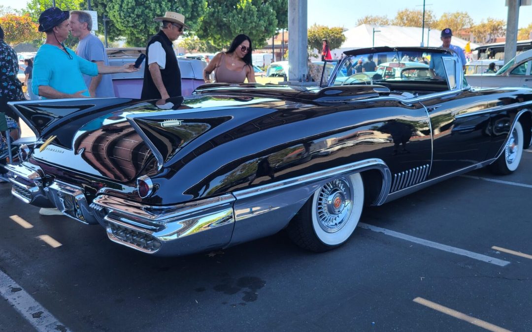 LCOC’s LIncolns Joined the Fun at Garden Grove Elvis Festival