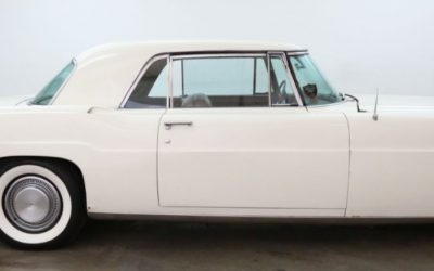 Classic Mark IIs Dazzle at Coronado’s Motorcars on MainStreet Show