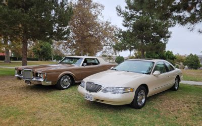 Lincoln and Thunderbird Cousins Delight Owners and Spectators at Pageant of the Thunderbird